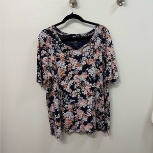 J. Jill  Pima Scoop Neck elbow sleeve tee 100% Pima Cotton. Navy floral.
